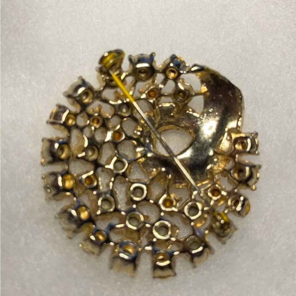 Aurora Borealis Circle Brooch - Picture 5 of 5